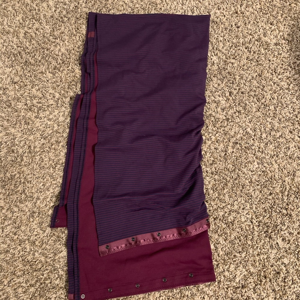 Maroon  and navy Lulu vinyasa
